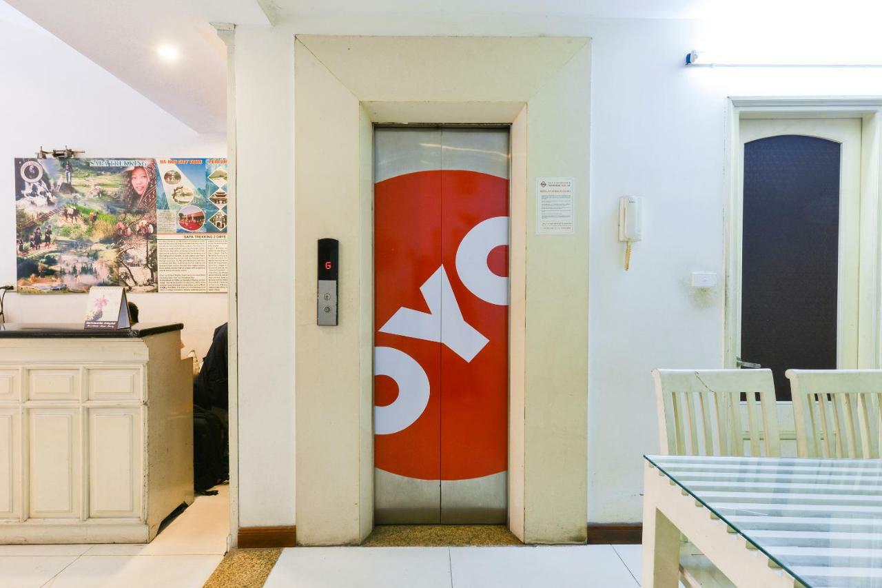 Oyo 216 Alisa Hotel Hanoi Buitenkant foto